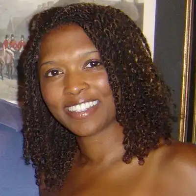 Nikki Bravo - Co-Owner